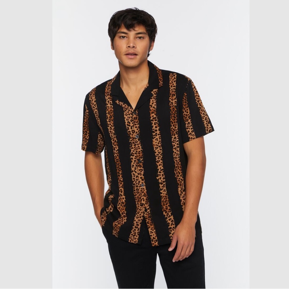 Forever 21 short sleeve button up
